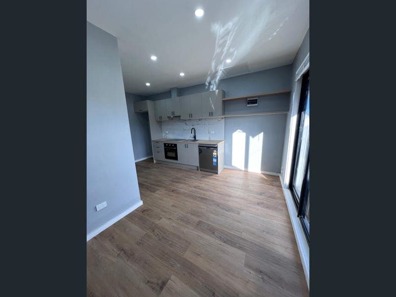 Modern 2-Bedroom Granny Flat for Rent – Berkeley